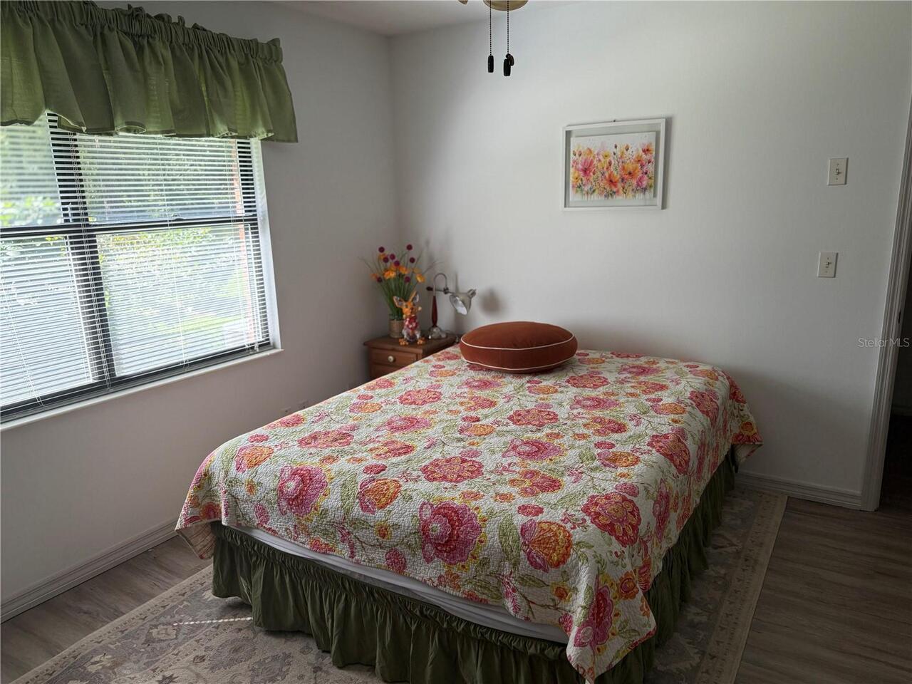 Listing Photo 12