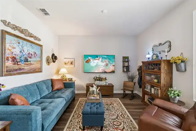 Listing Photo 5