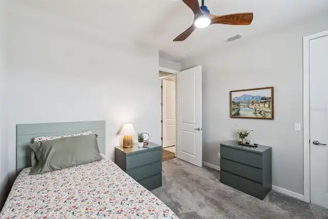 Listing Photo 16