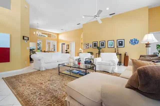 Listing Photo 10