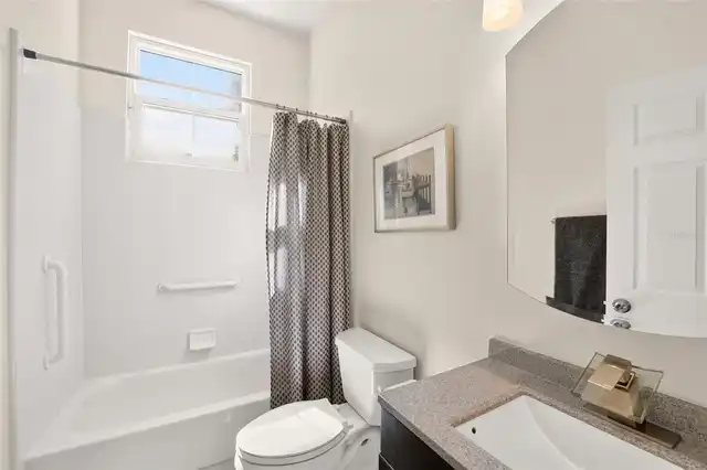 Listing Photo 32