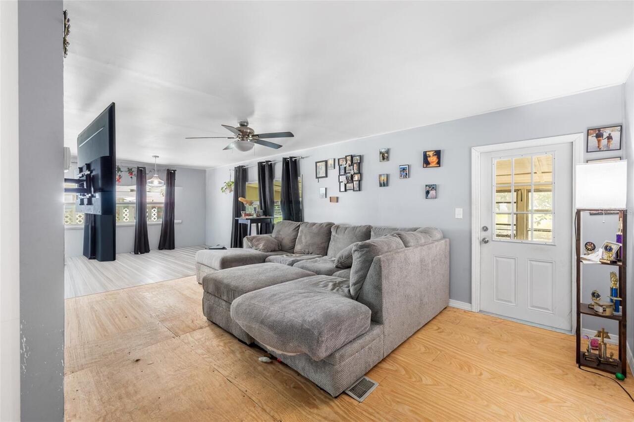 Listing Photo 9