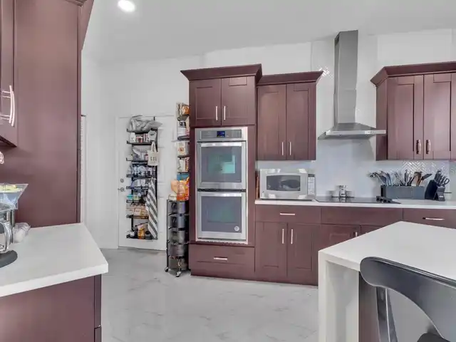Listing Photo 18