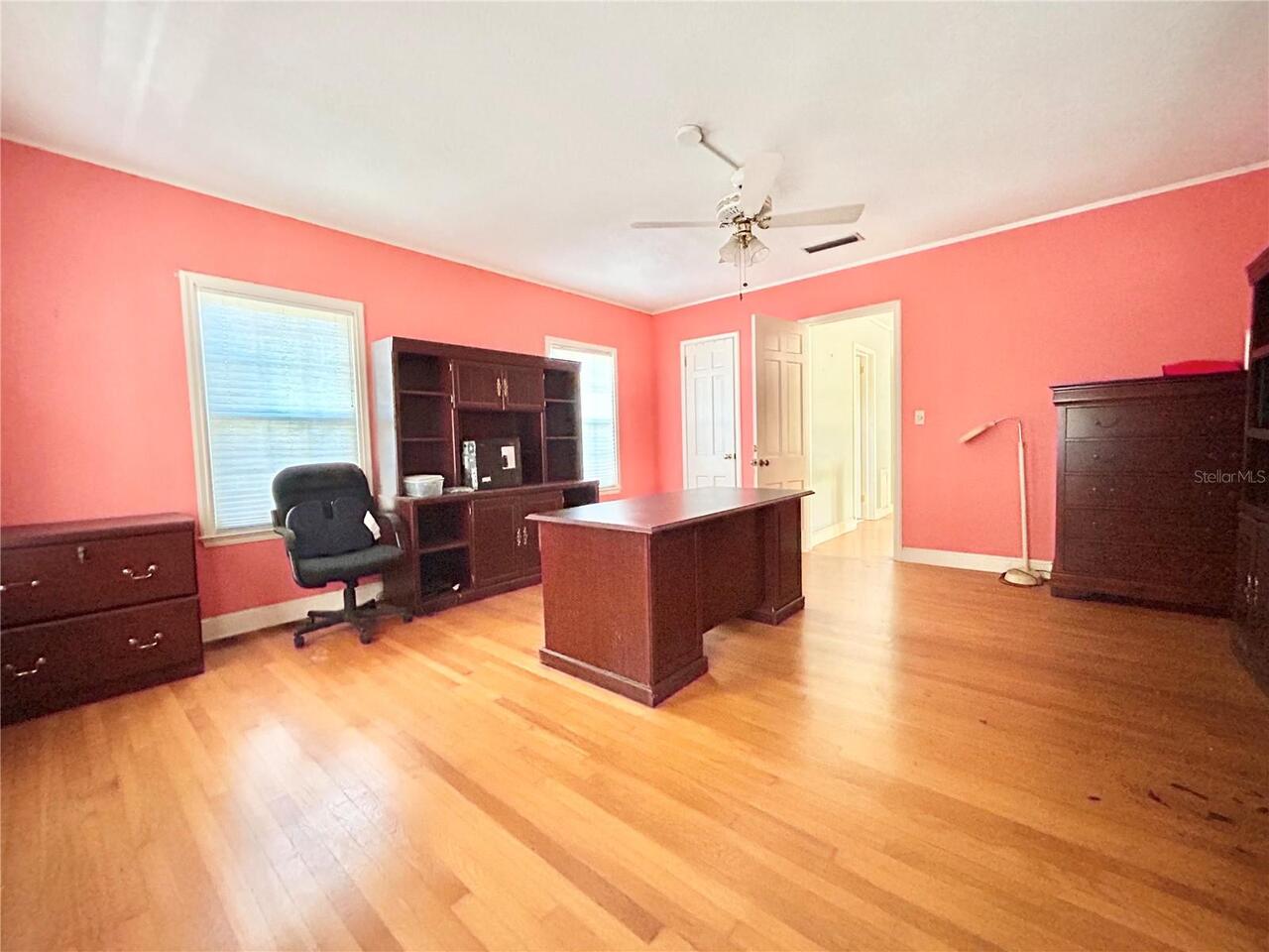 Listing Photo 16