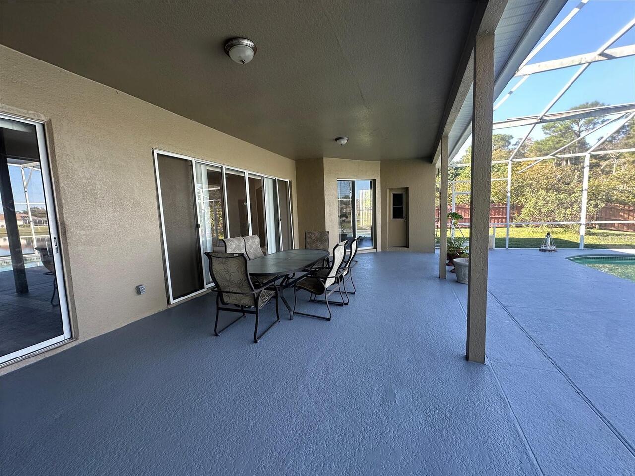 Listing Photo 12