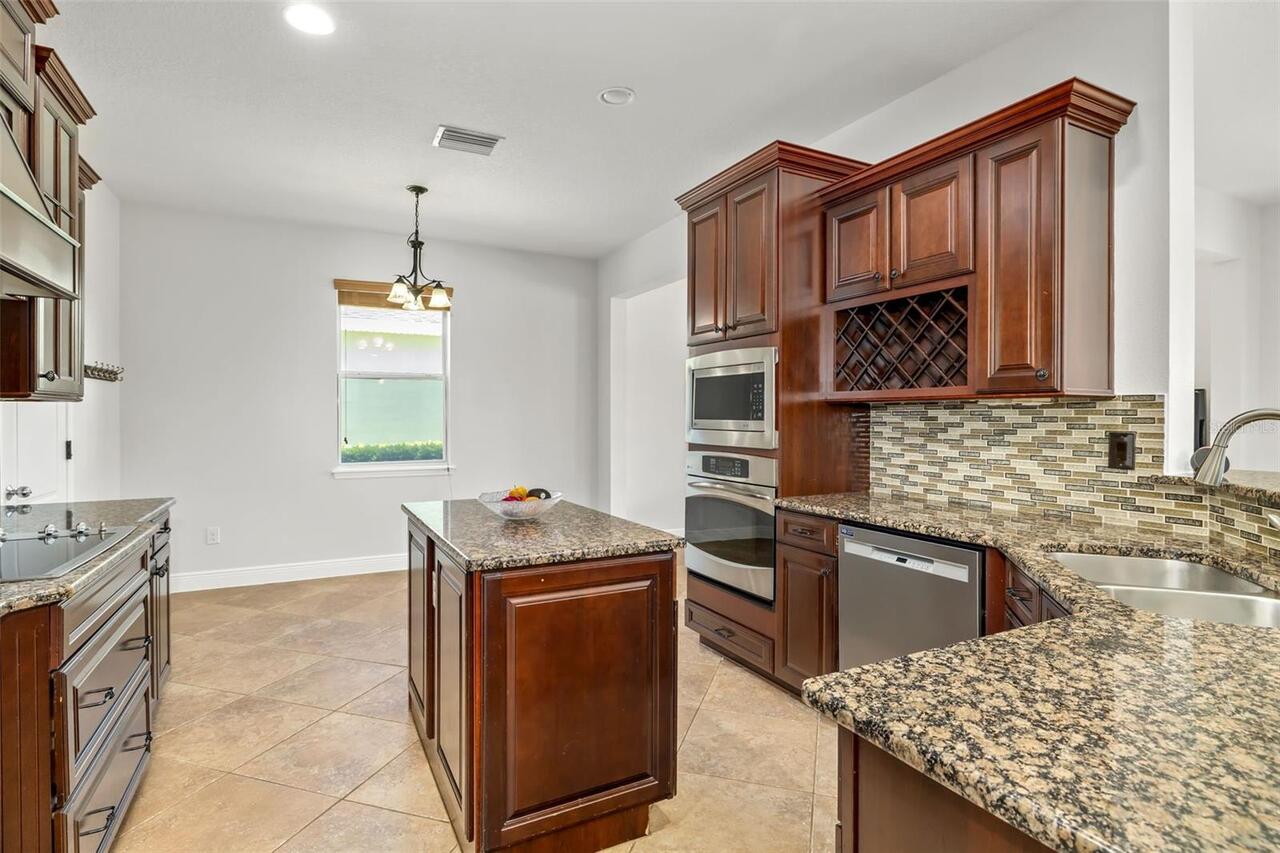 Listing Photo 17