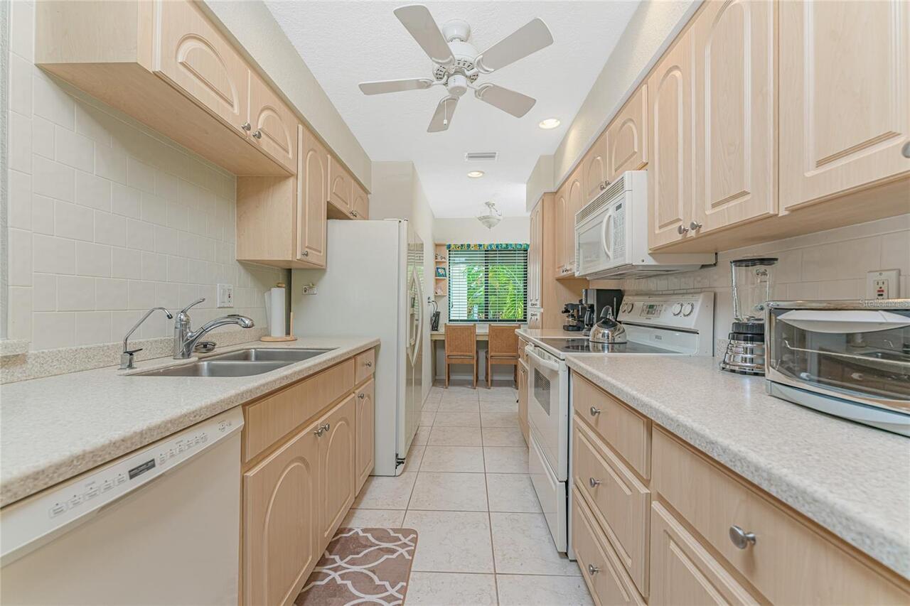 Listing Photo 14