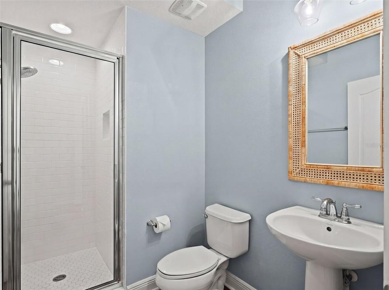 Listing Photo 14