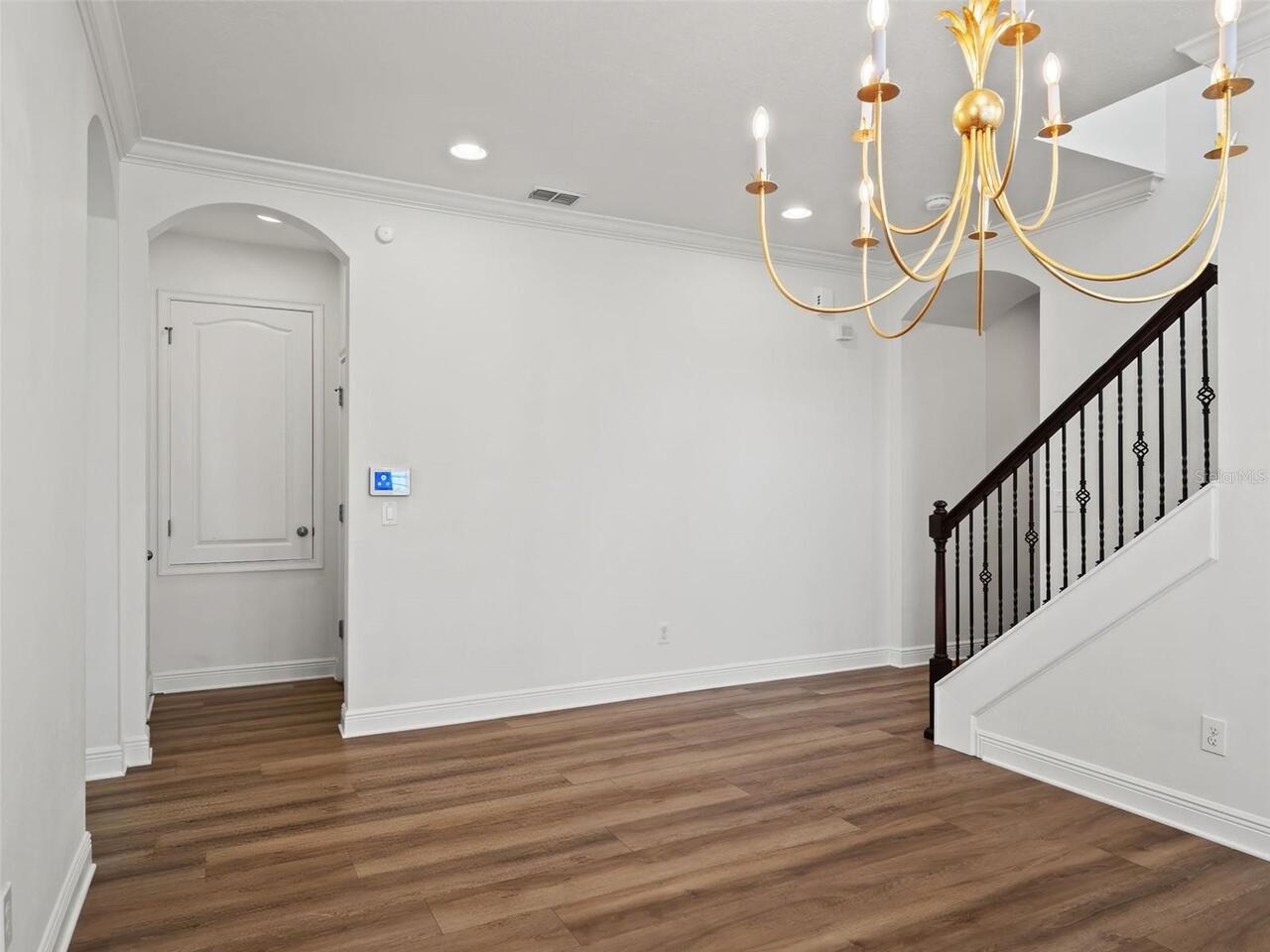 Listing Photo 17