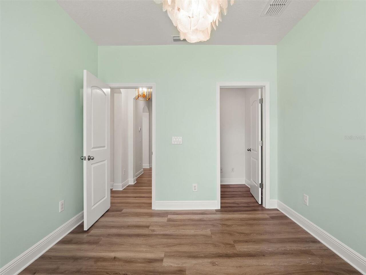 Listing Photo 43