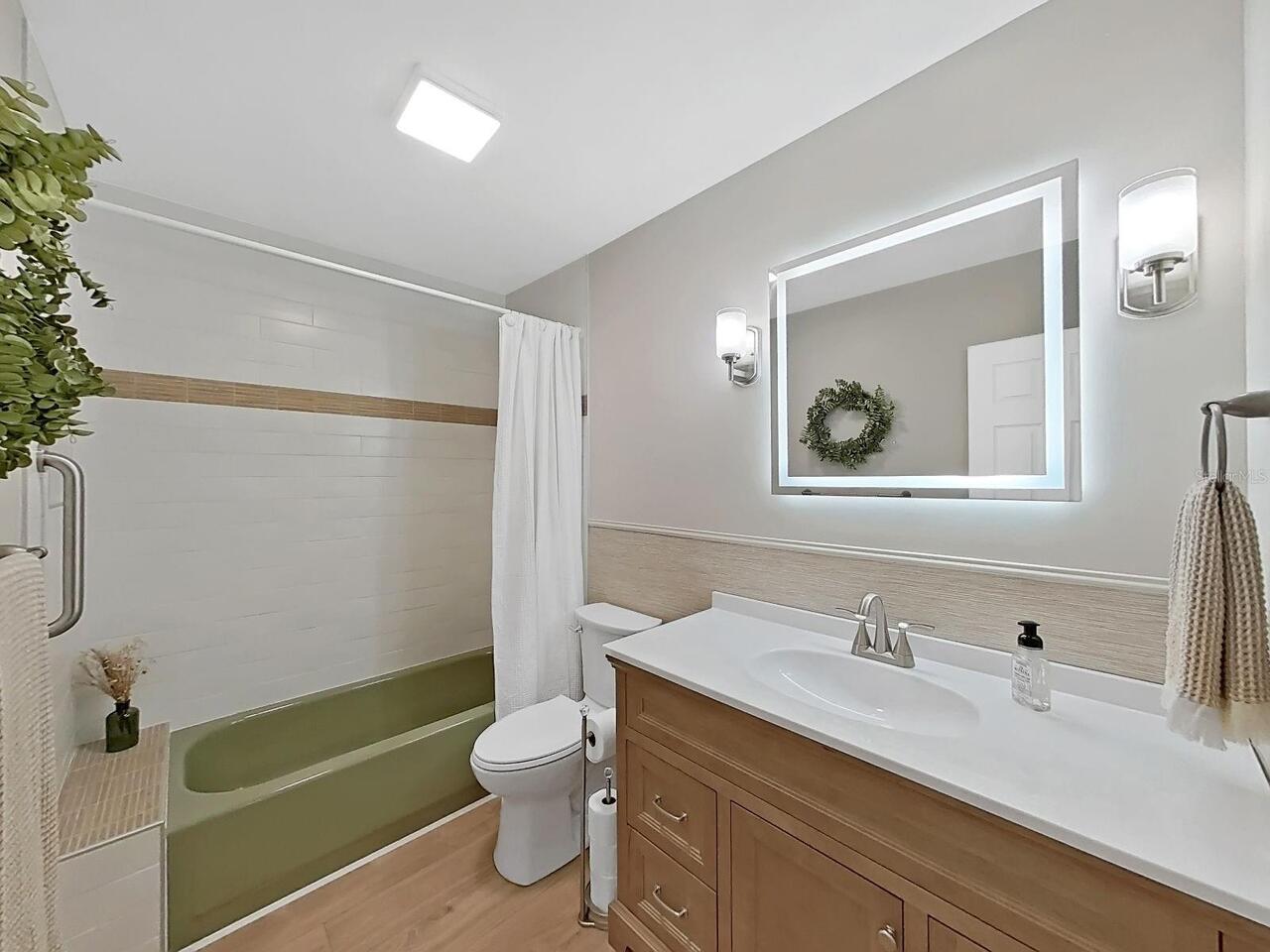 Listing Photo 38