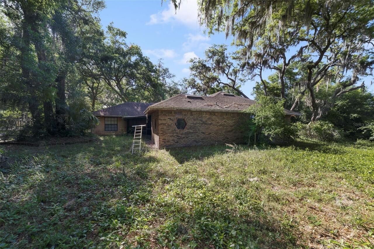 Listing Photo 10