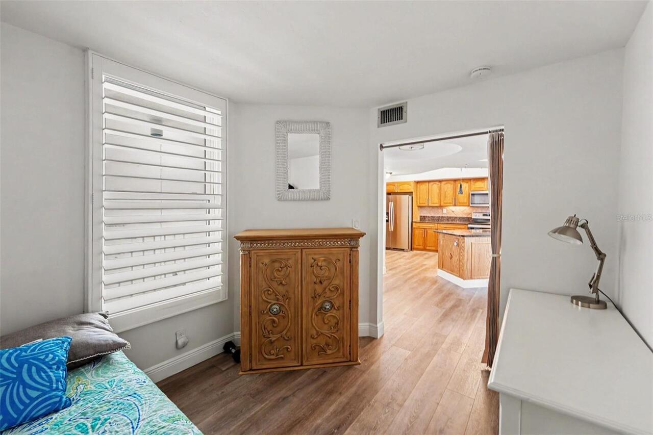 Listing Photo 16