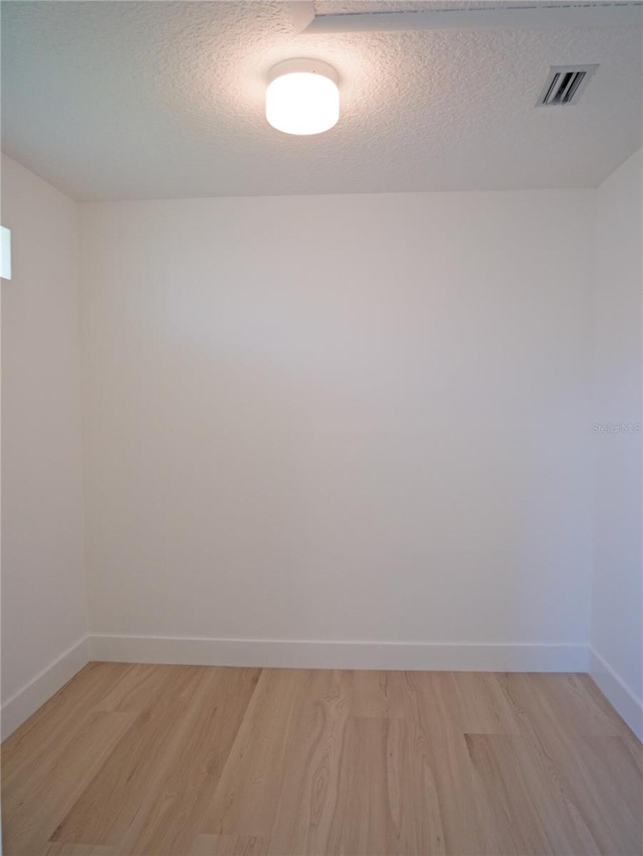 Listing Photo 34