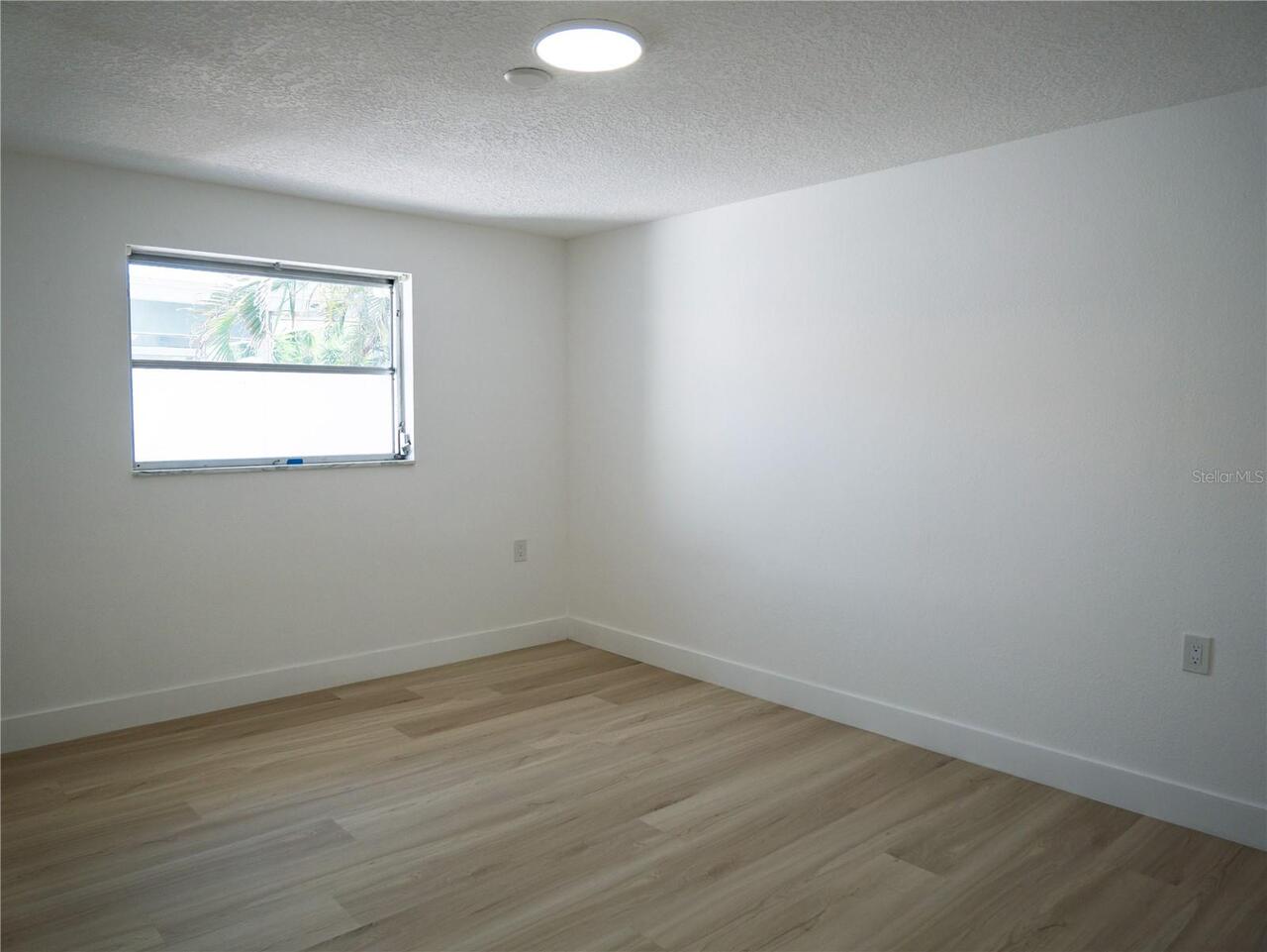 Listing Photo 36