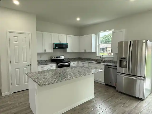 Listing Photo 13
