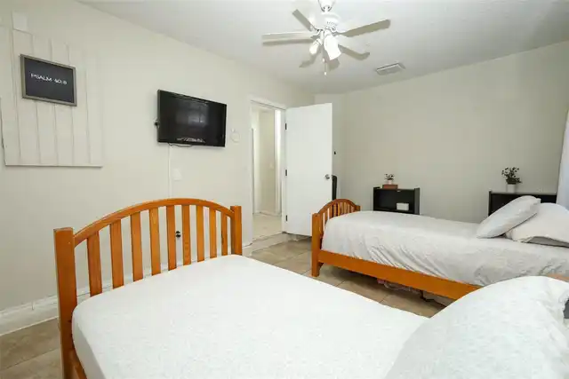 Listing Photo 20