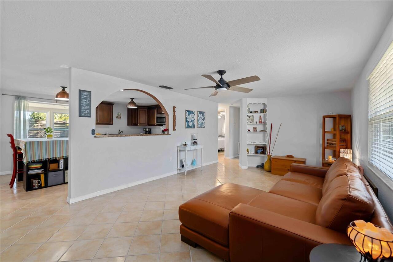 Listing Photo 9