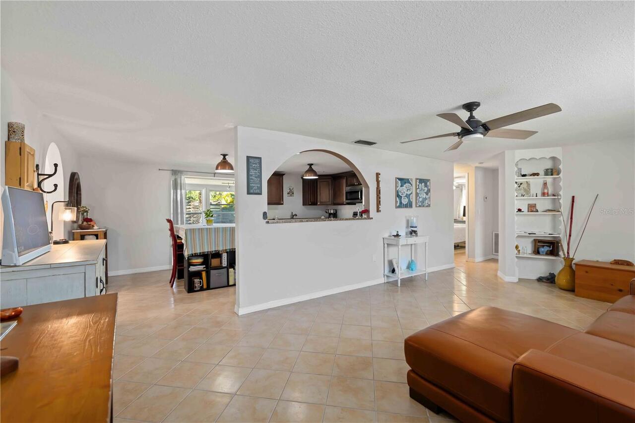 Listing Photo 10