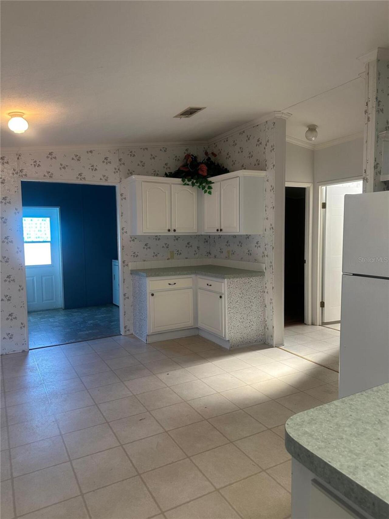 Listing Photo 16