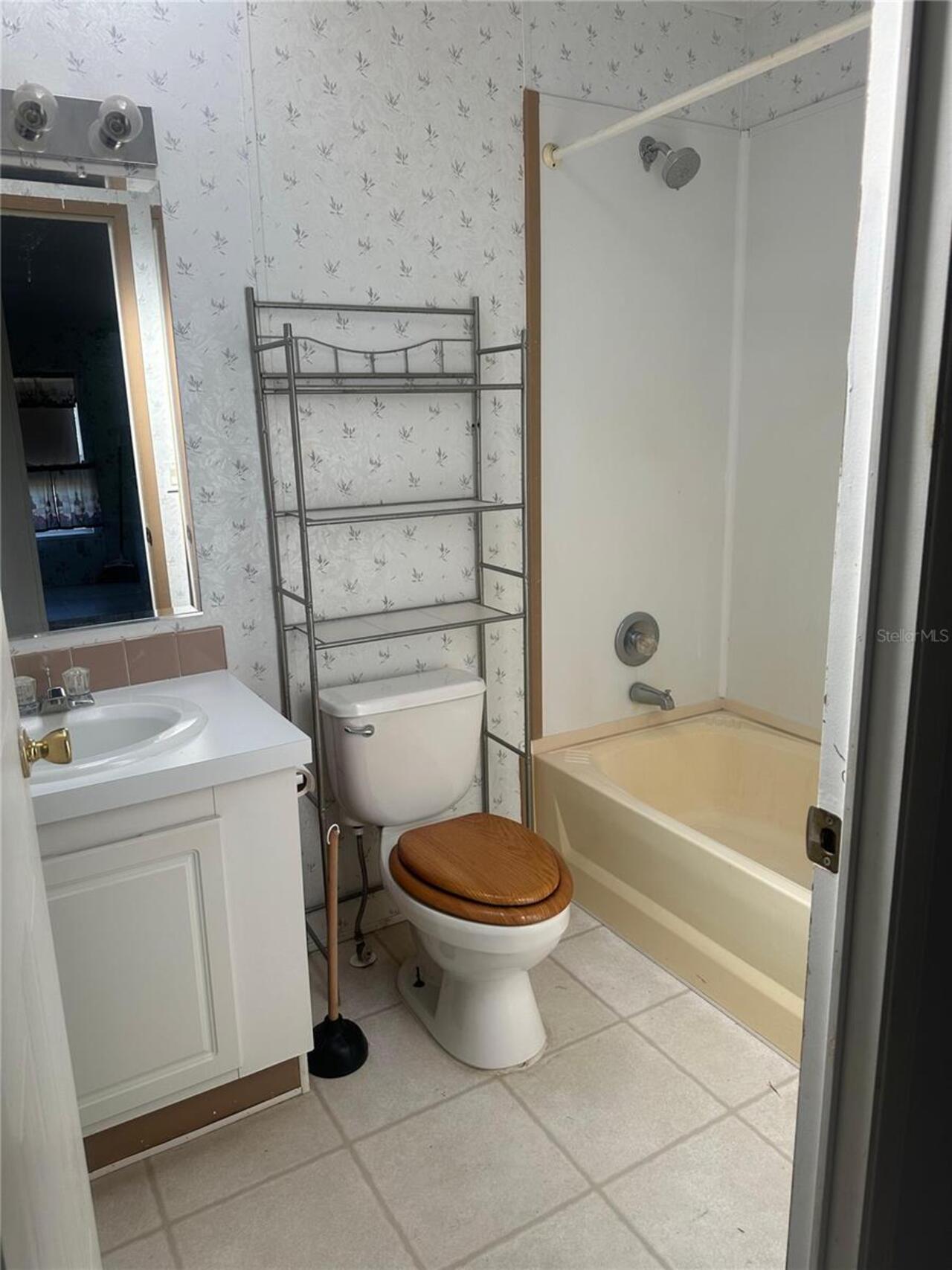 Listing Photo 17