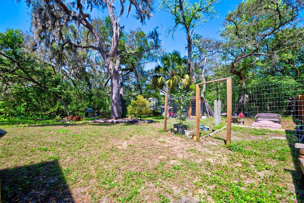 Listing Photo 37