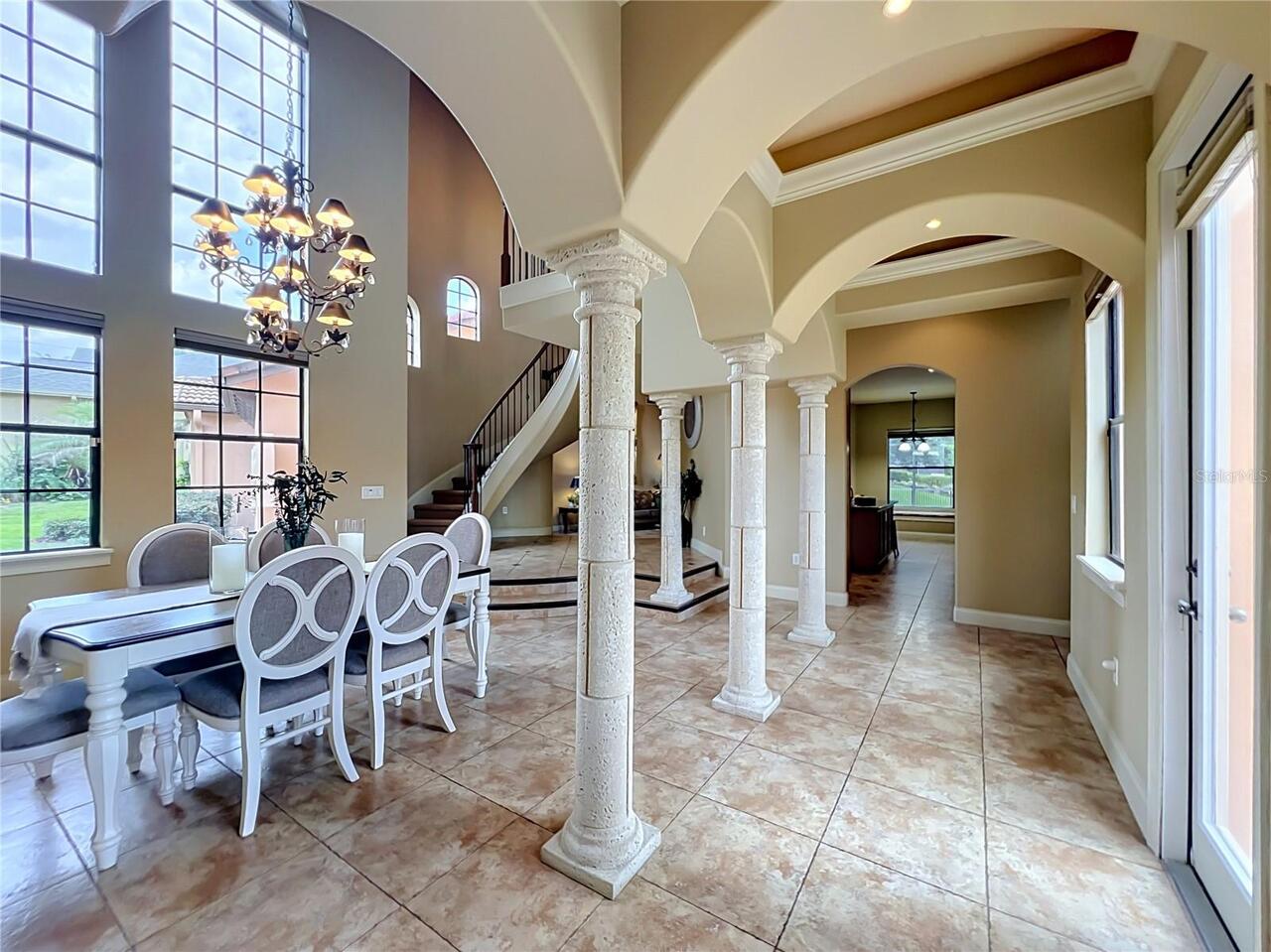 Listing Photo 11
