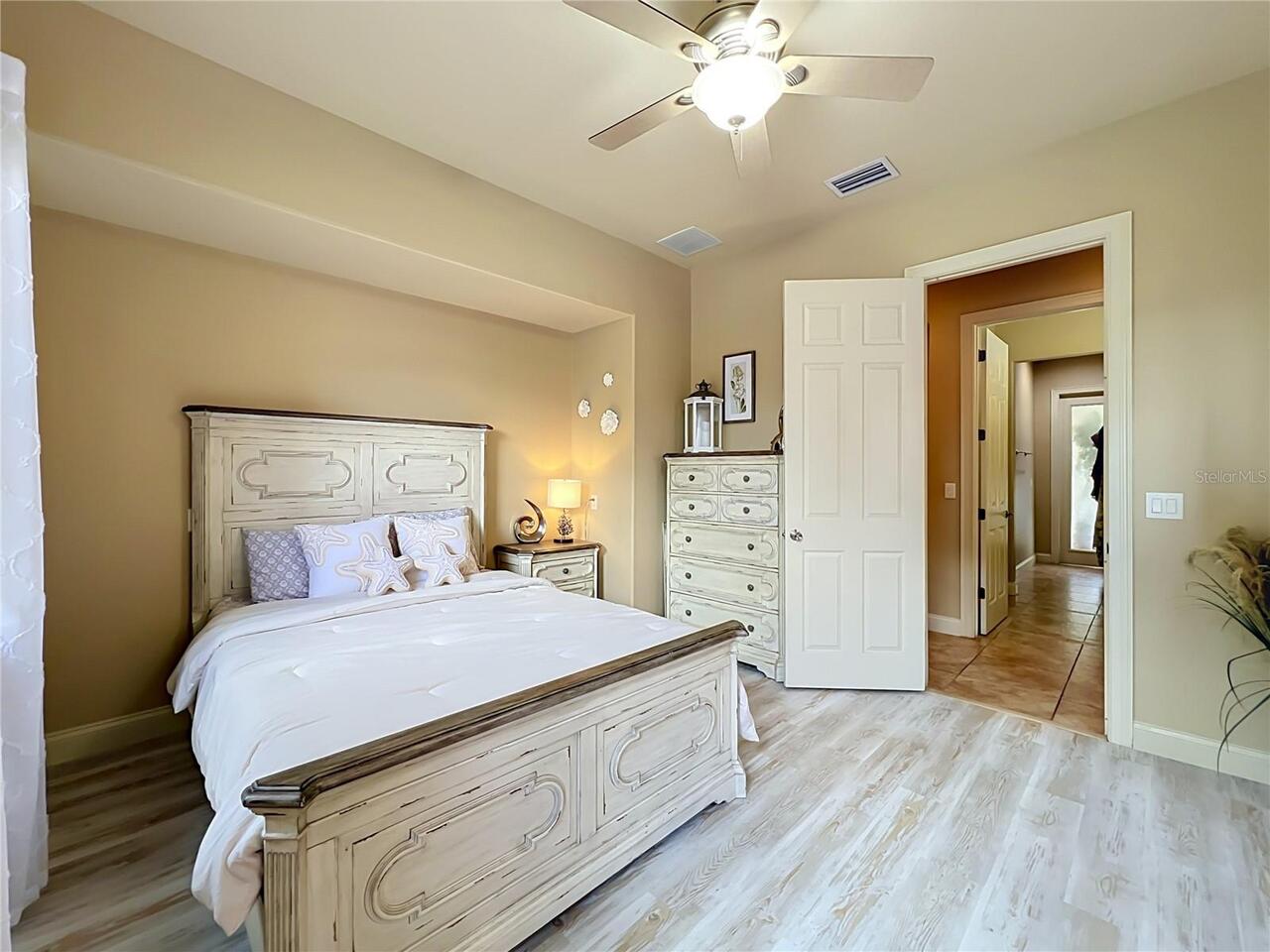 Listing Photo 37