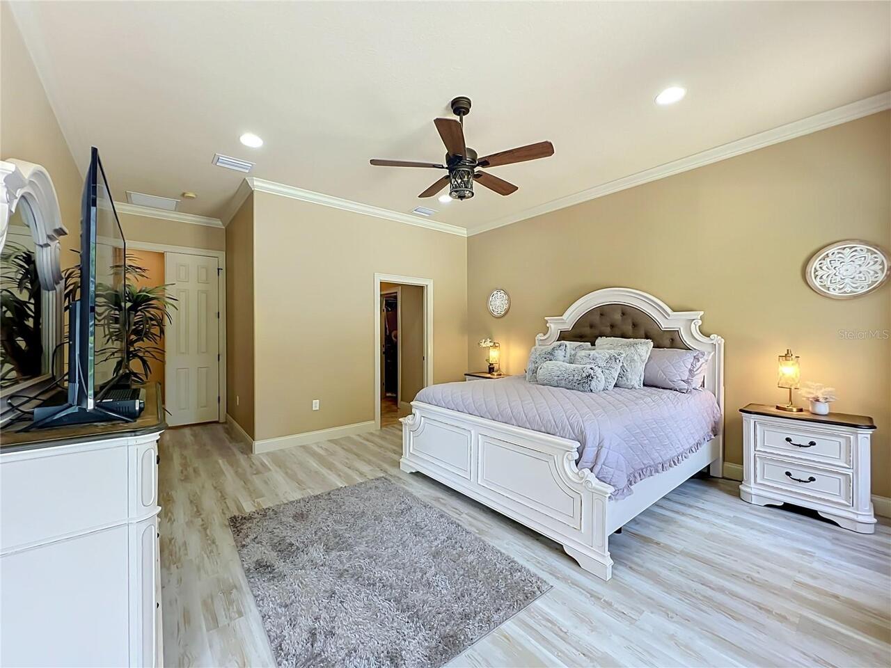 Listing Photo 43