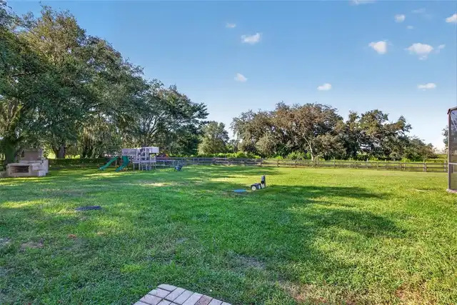 Listing Photo 33