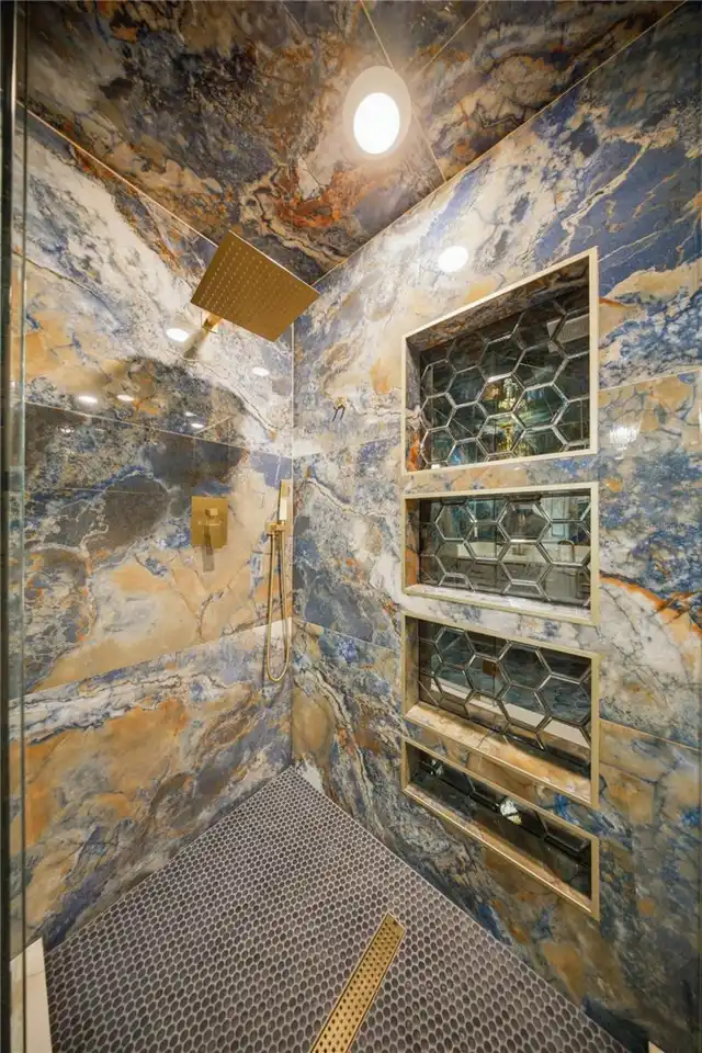 Listing Photo 24