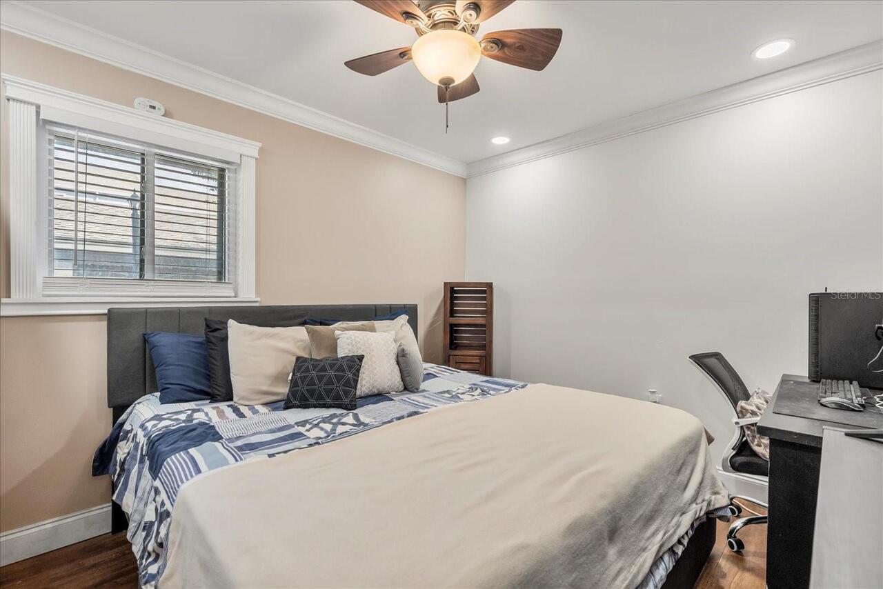 Listing Photo 11