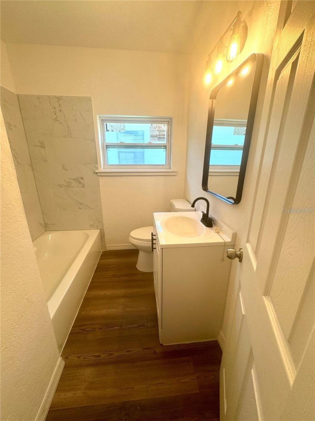 Listing Photo 10