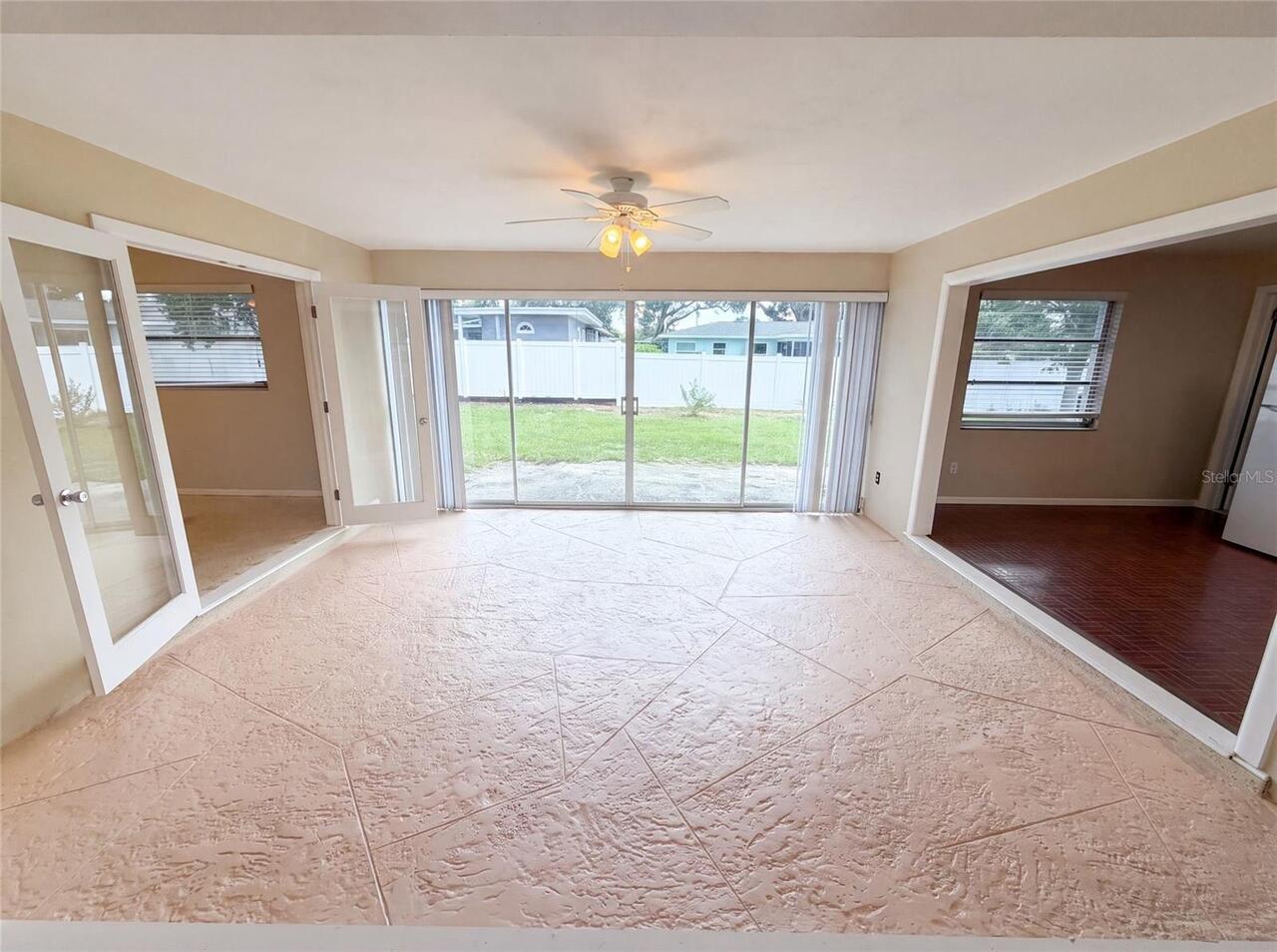 Listing Photo 8