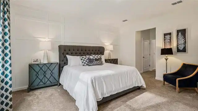 Listing Photo 12