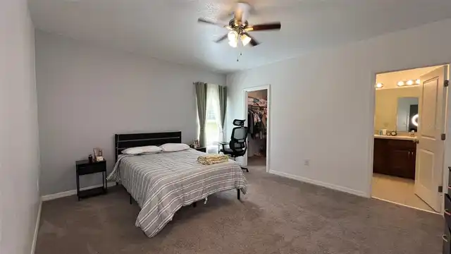 Listing Photo 9