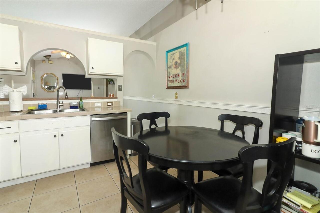 Listing Photo 12