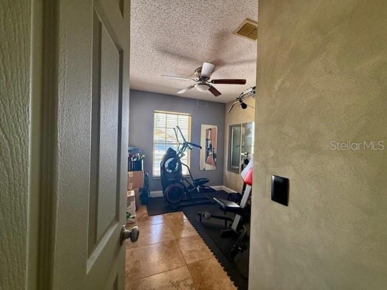 Listing Photo 12