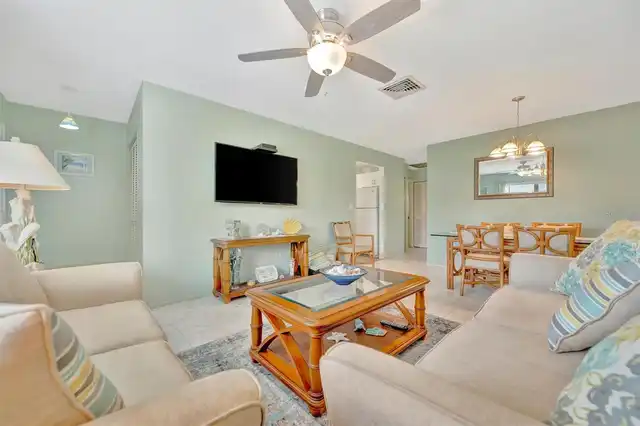Listing Photo 10