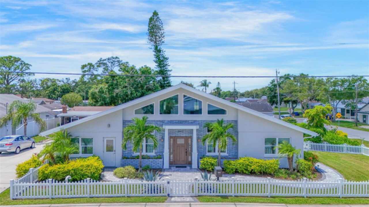 Sarasota Real Estate