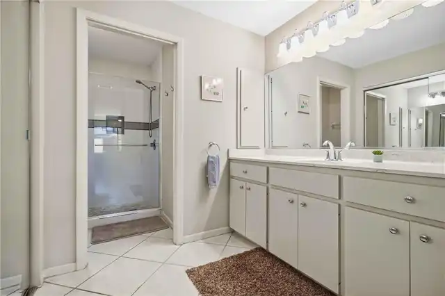 Listing Photo 9