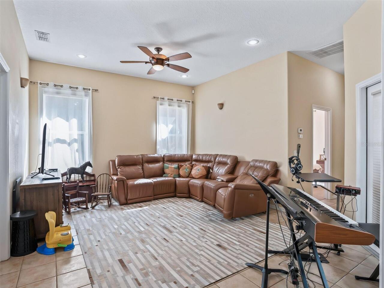 Listing Photo 24