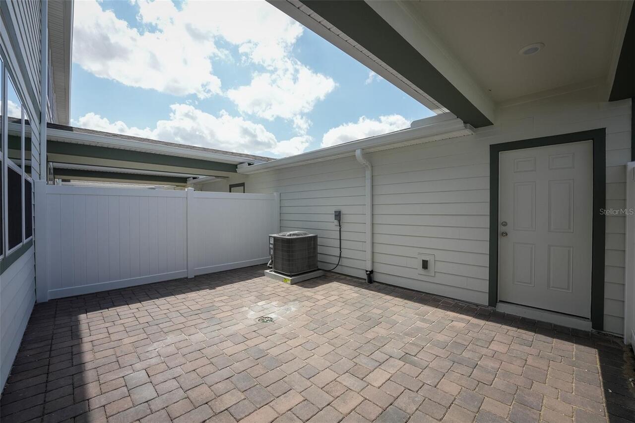 Listing Photo 19