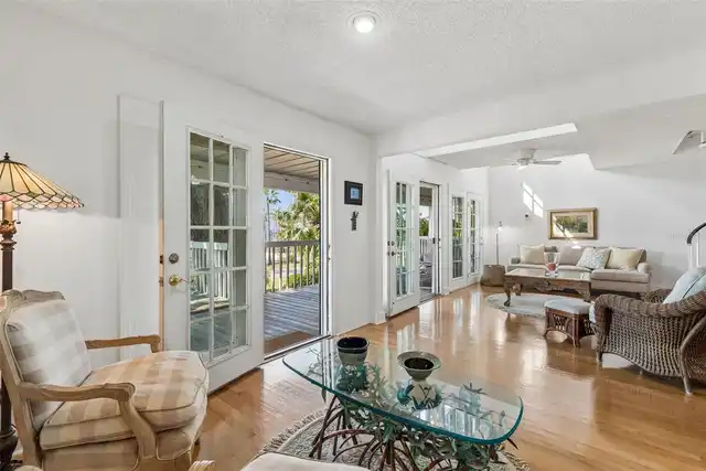Listing Photo 18