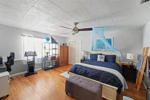 Listing Photo 17