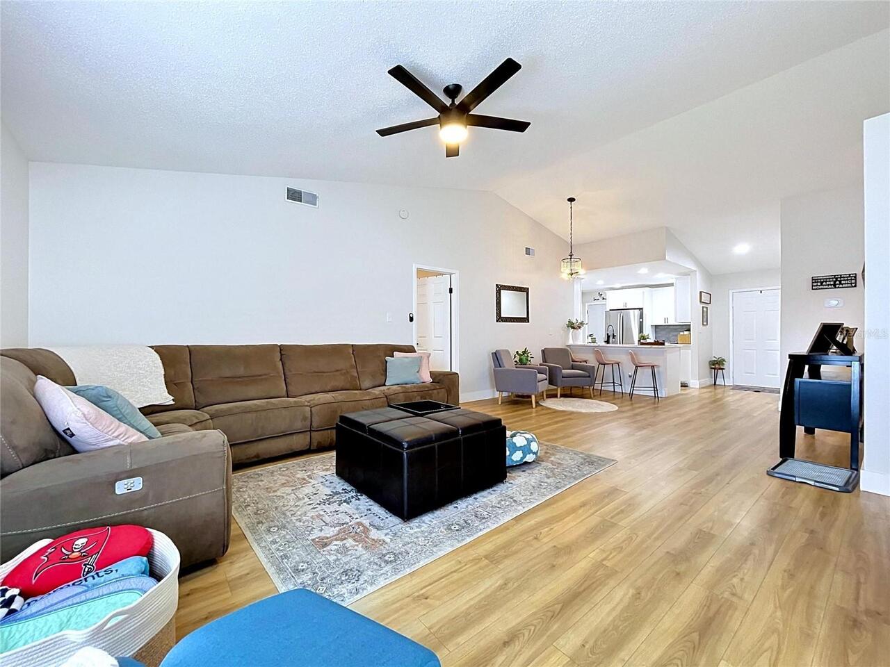 Listing Photo 28