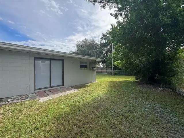 Listing Photo 14