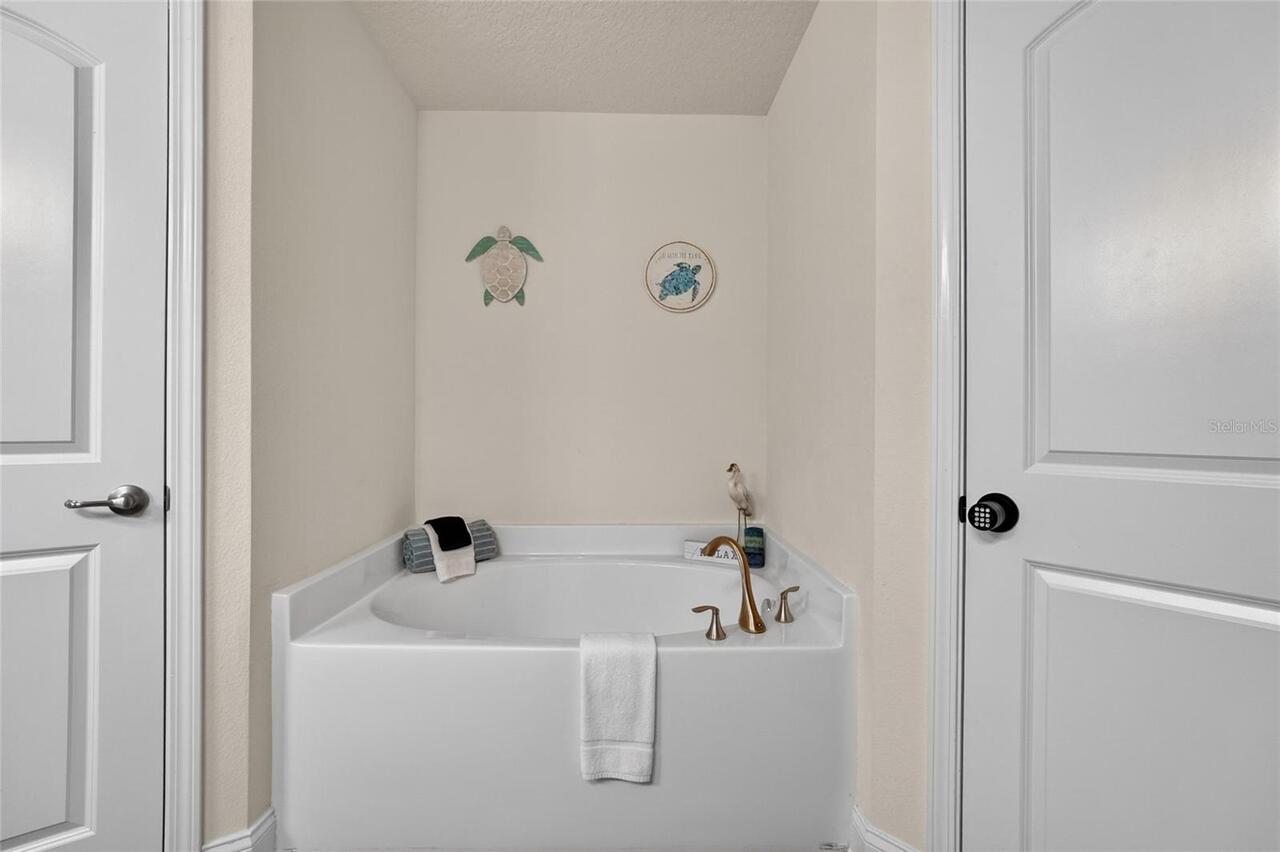 Listing Photo 23