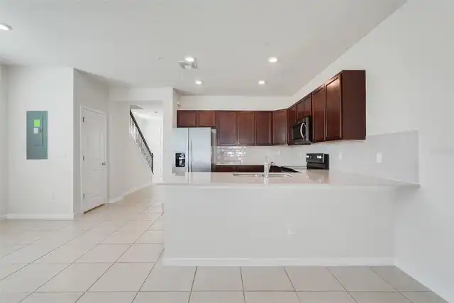 Listing Photo 9