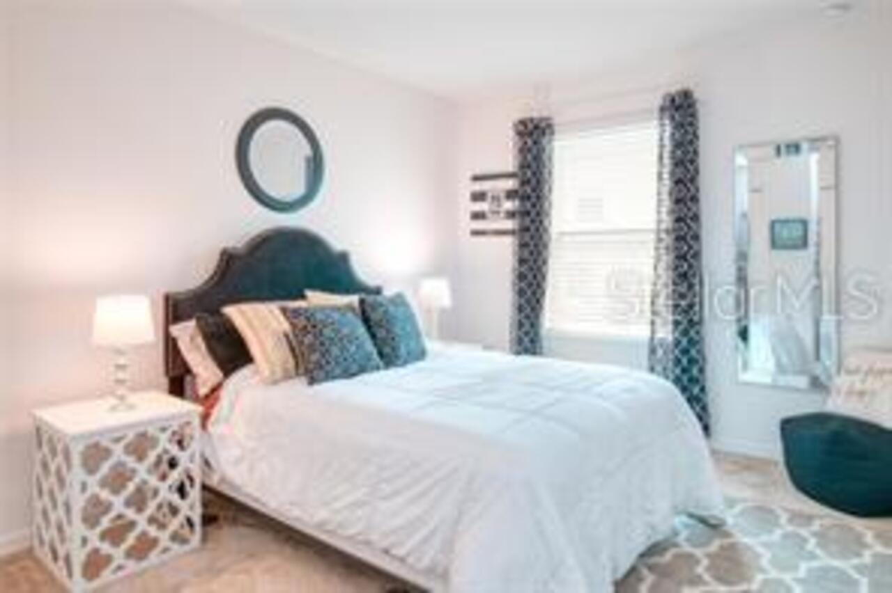 Listing Photo 12
